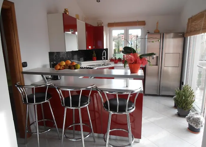 Dijana Appartement *